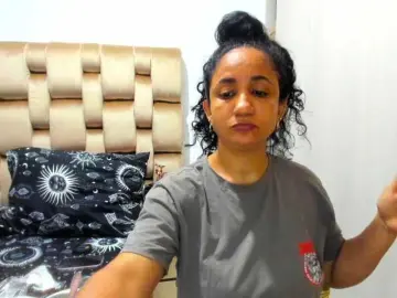 AlaskaMiller  live sex cam