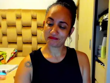 AlaskaMiller  live sex cam