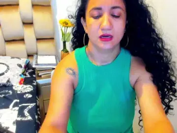 AlaskaMiller  live sex cam