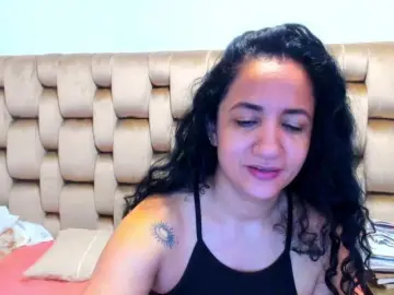 AlaskaMiller  live sex cam