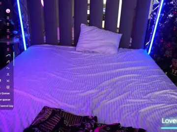 AmiraChase  live sex cam