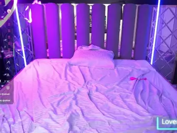 AmiraChase  live sex cam