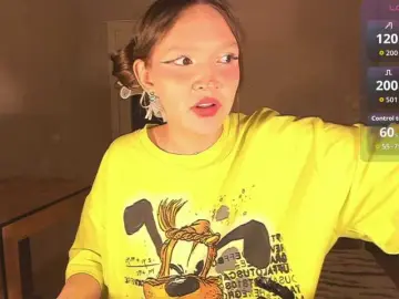 Cute-Lolly  live sex cam