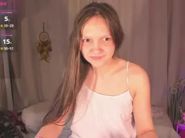 Cute-Lolly  live sex cam