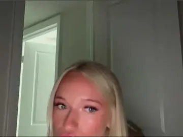 DariKoleva  live sex cam