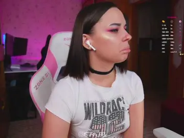 EvilHare  live sex cam