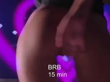 EvilHare  live sex cam