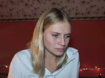 JeniceBoback  live sex cam