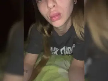 Sweet22girl21242  live sex cam