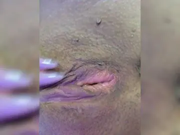 Valeriah  live sex cam