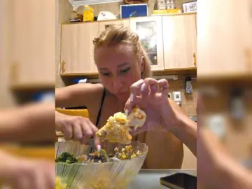 Valeriah  live sex cam