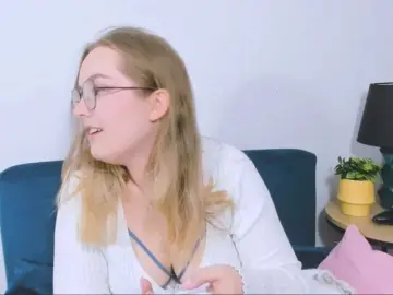 AlicePretty69  live sex cam