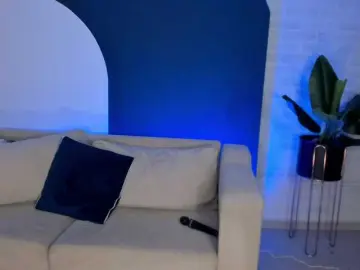 BiancaPierce  live sex cam
