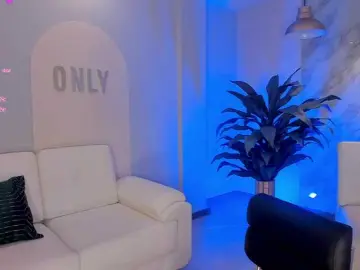 BiancaPierce  live sex cam