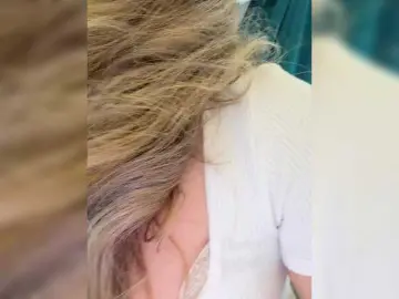 Ellidi  live sex cam