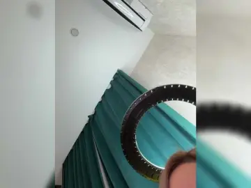 Ellidi  live sex cam