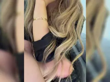 Ellidi  live sex cam