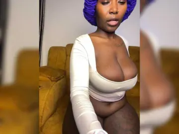 HornyBigAss  live sex cam