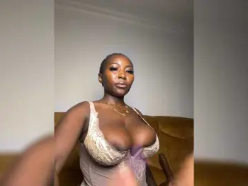 HornyBigAss  live sex cam