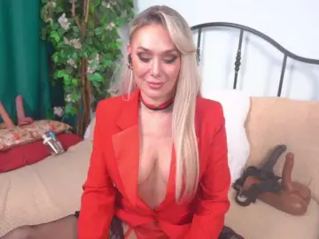 IsadoraDunkan  live sex cam