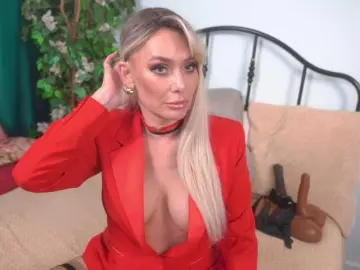 IsadoraDunkan  live sex cam