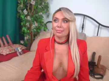 IsadoraDunkan  live sex cam