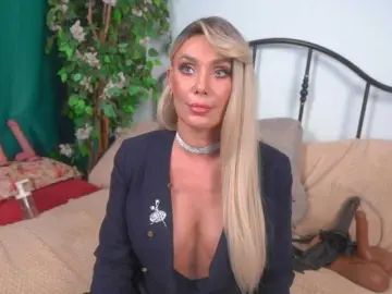 IsadoraDunkan  live sex cam