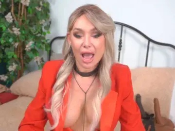 IsadoraDunkan  live sex cam