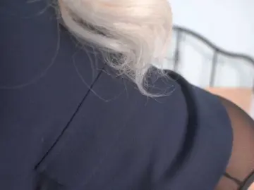 IsadoraDunkan  live sex cam