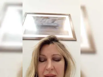 LagoonJoy  live sex cam