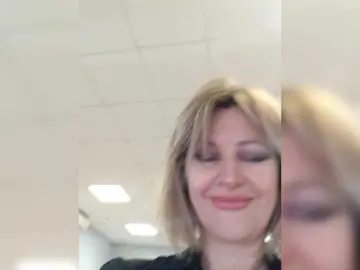 LagoonJoy  live sex cam