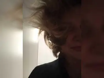 LagoonJoy  live sex cam