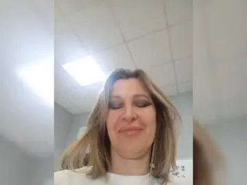 LagoonJoy  live sex cam