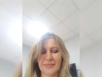 LagoonJoy  live sex cam