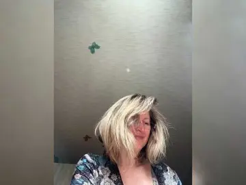 LagoonJoy  live sex cam