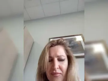 LagoonJoy  live sex cam