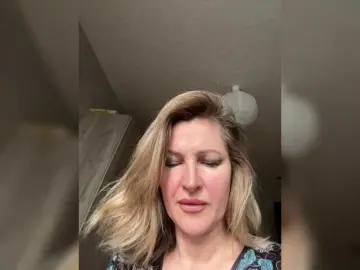 LagoonJoy  live sex cam