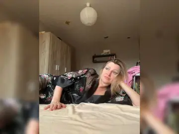 LagoonJoy  live sex cam