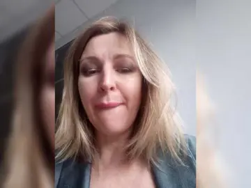 LagoonJoy  live sex cam