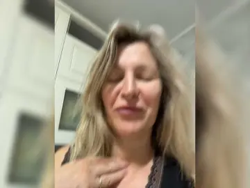 LagoonJoy  live sex cam