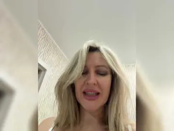 LagoonJoy  live sex cam