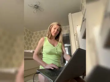 LagoonJoy  live sex cam