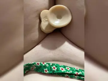 MoonArt69  live sex cam