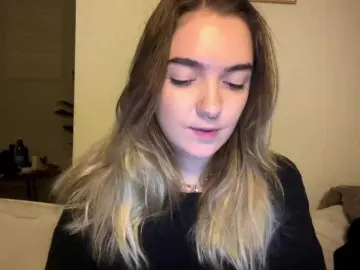 RoxyHorny  live sex cam