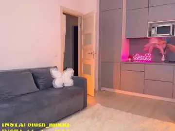 BlushMikki  live sex cam
