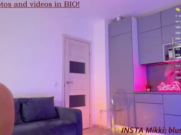 BlushMikki  live sex cam