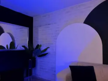 MaiaCollins1  live sex cam