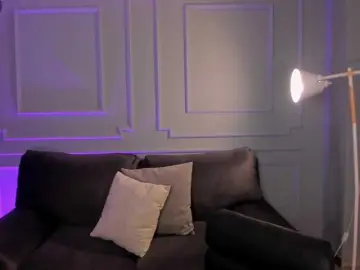 MaiaCollins1  live sex cam