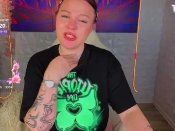 Monna-Krrrista  live sex cam