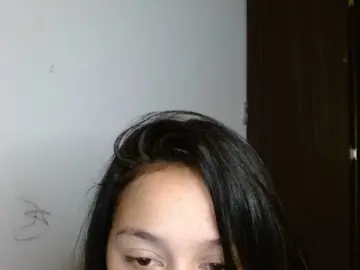 SoyLia233  live sex cam